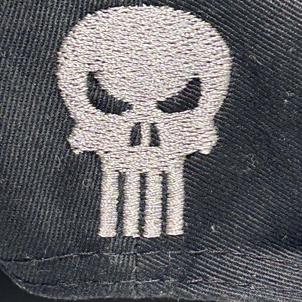 VTG Marvel Punisher Ball Cap Hat White Skull Snapback Black Camo RARE - Picture 8 of 11